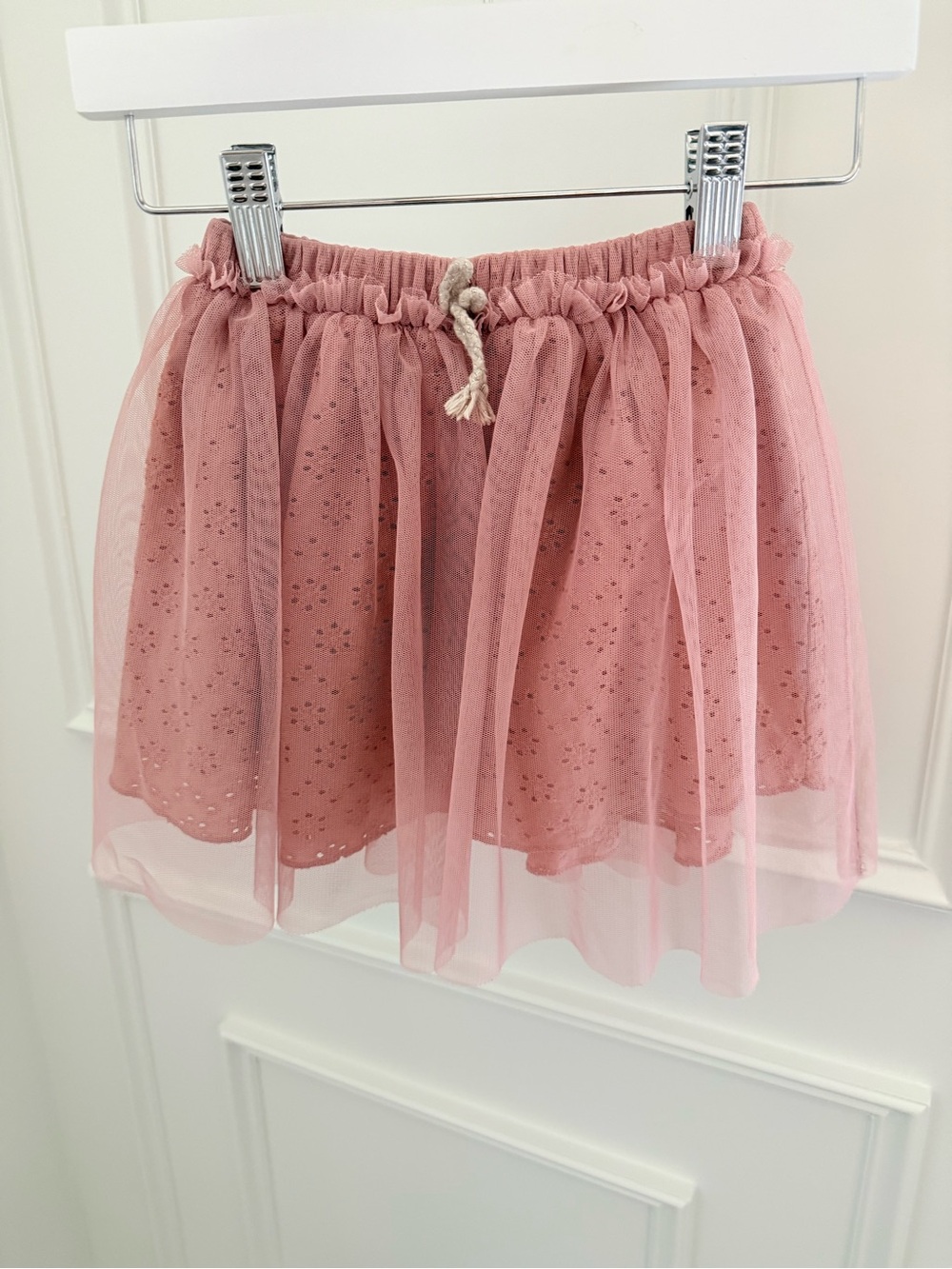 Zara Pretty Detailed Skirt (SZ 4/5)